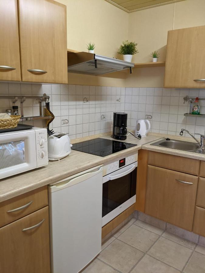 Ferienwohnung Bruss Зарлуї Екстер'єр фото