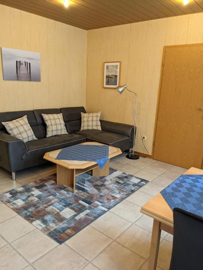 Ferienwohnung Bruss Зарлуї Екстер'єр фото