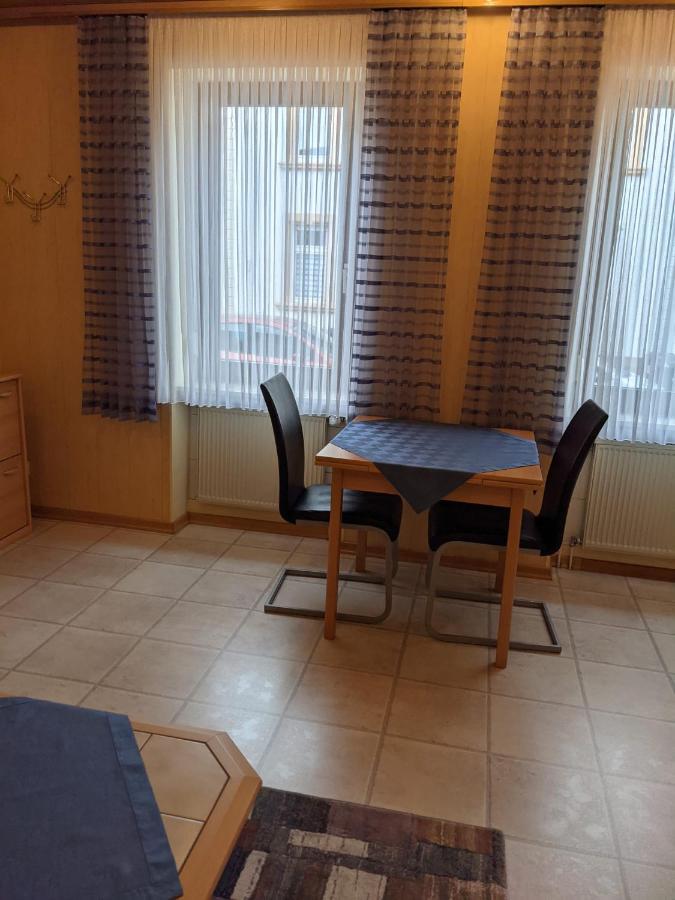 Ferienwohnung Bruss Зарлуї Екстер'єр фото